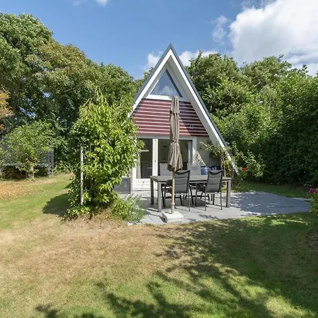 Seaside Getaway With Terrace Holiday home Callantsoog